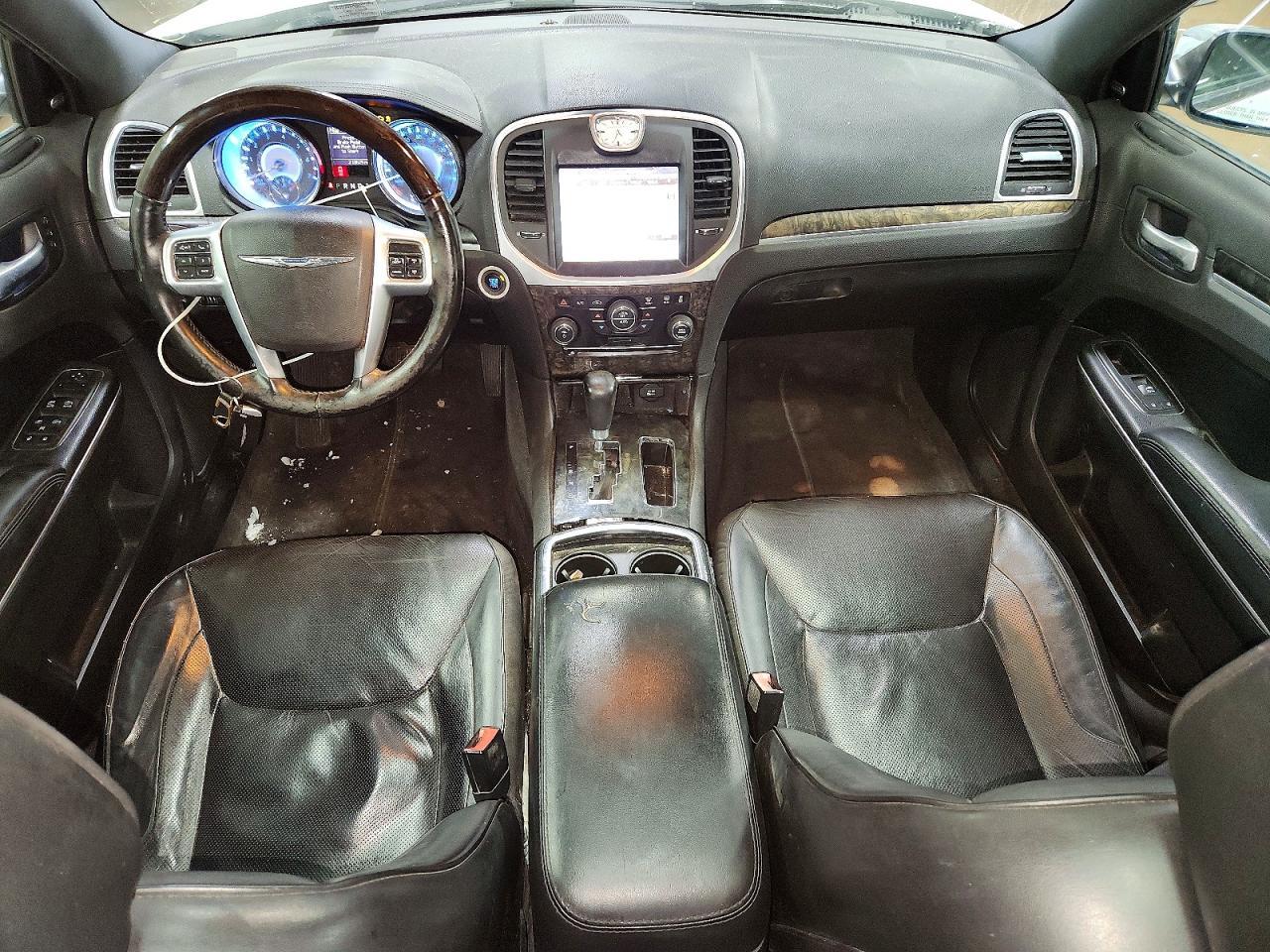 2011 CHRYSLER 300