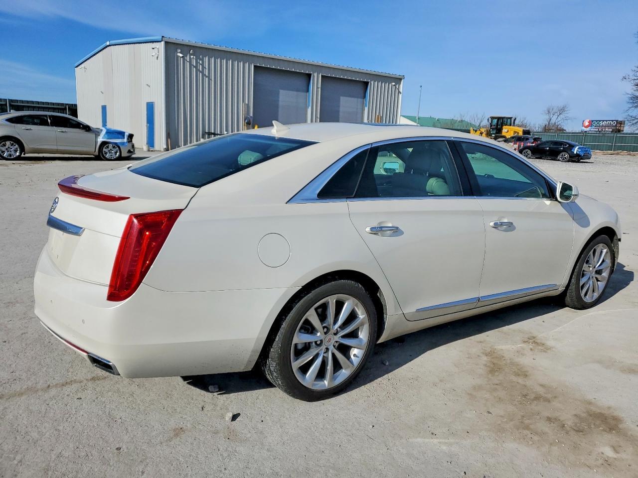 2013 CADILLAC XTS