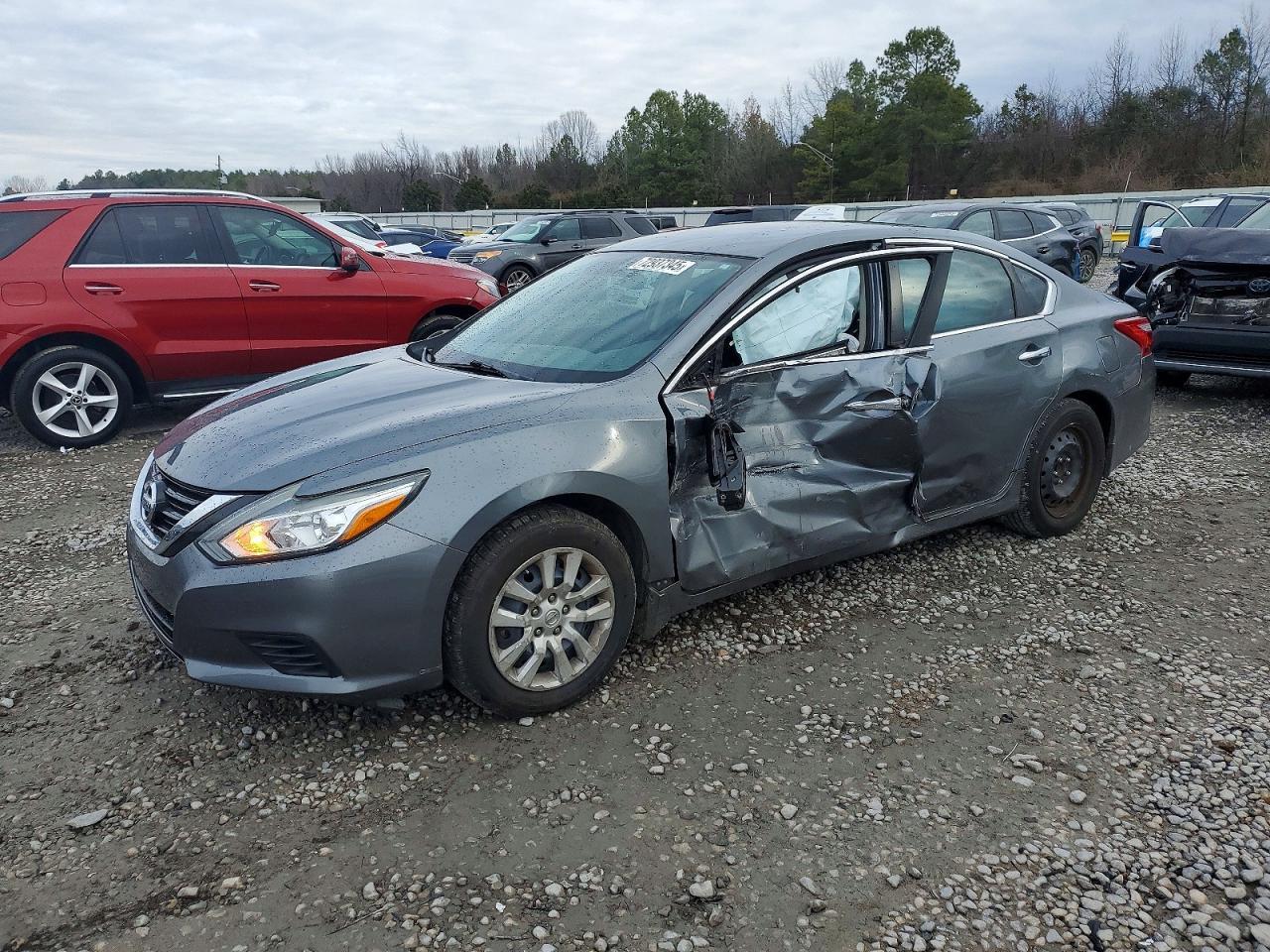 2017 NISSAN ALTIMA