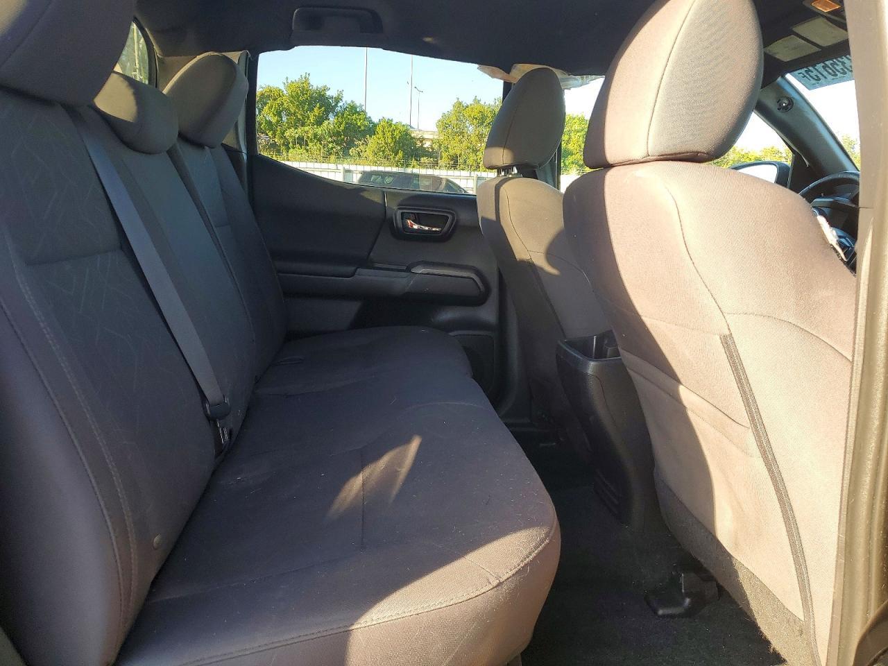 2016 TOYOTA TACOMA