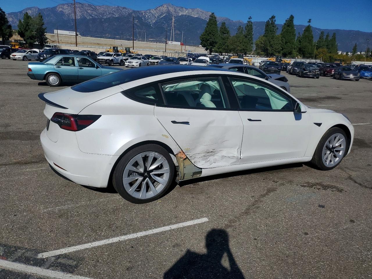 2022 TESLA MODEL 3