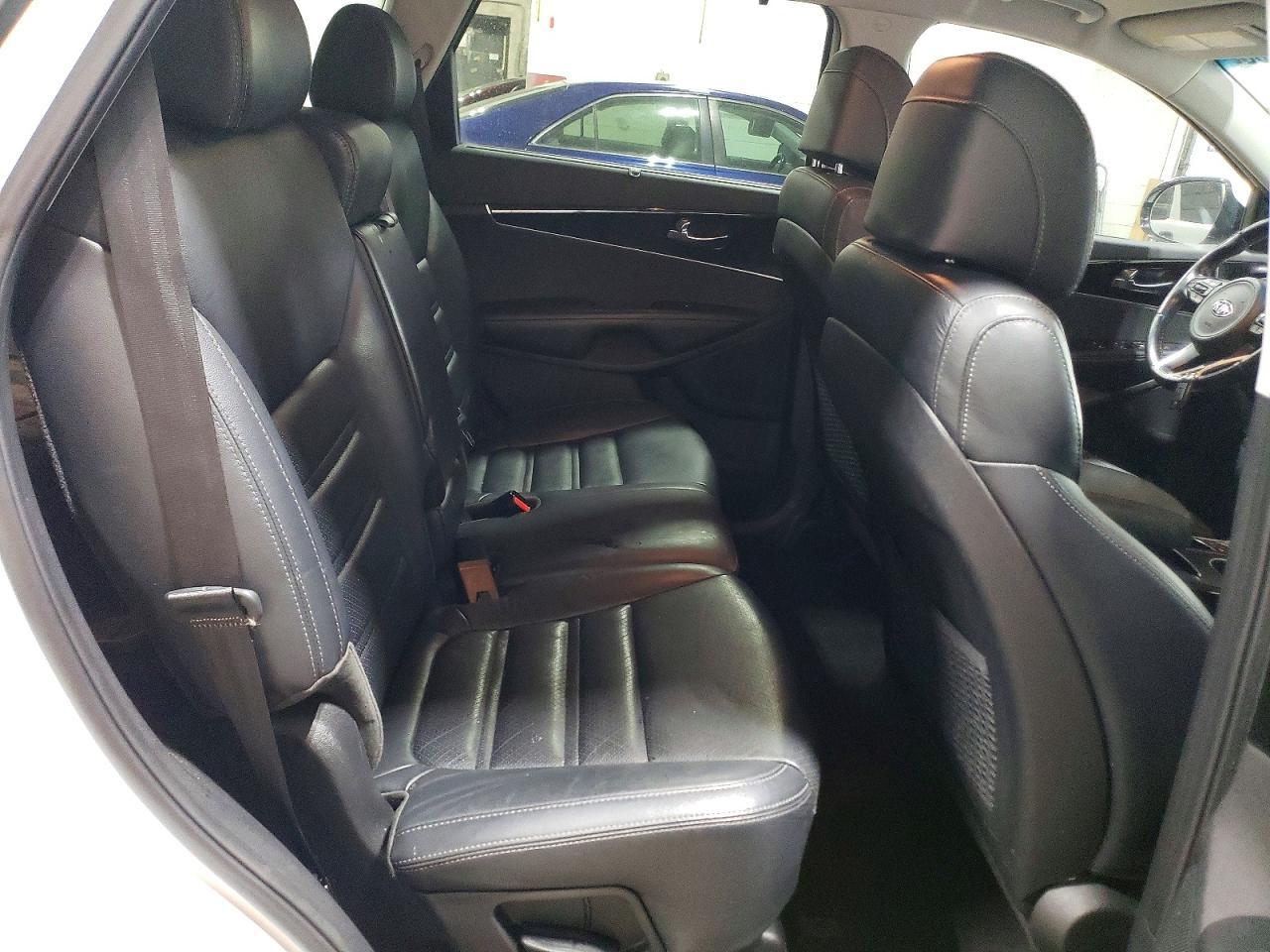 2017 KIA SORENTO