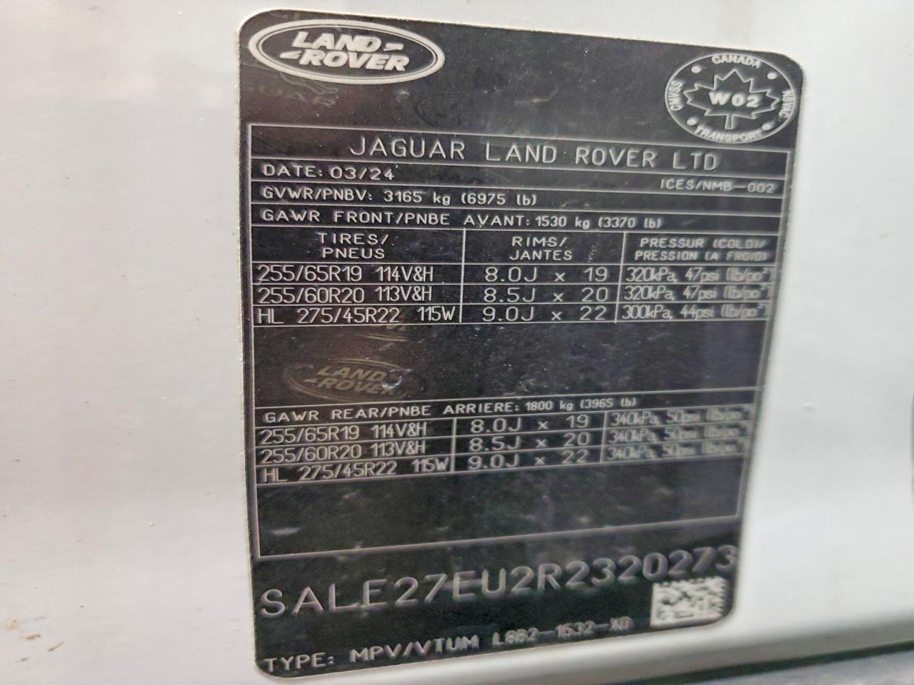 2024 LAND ROVER Defender