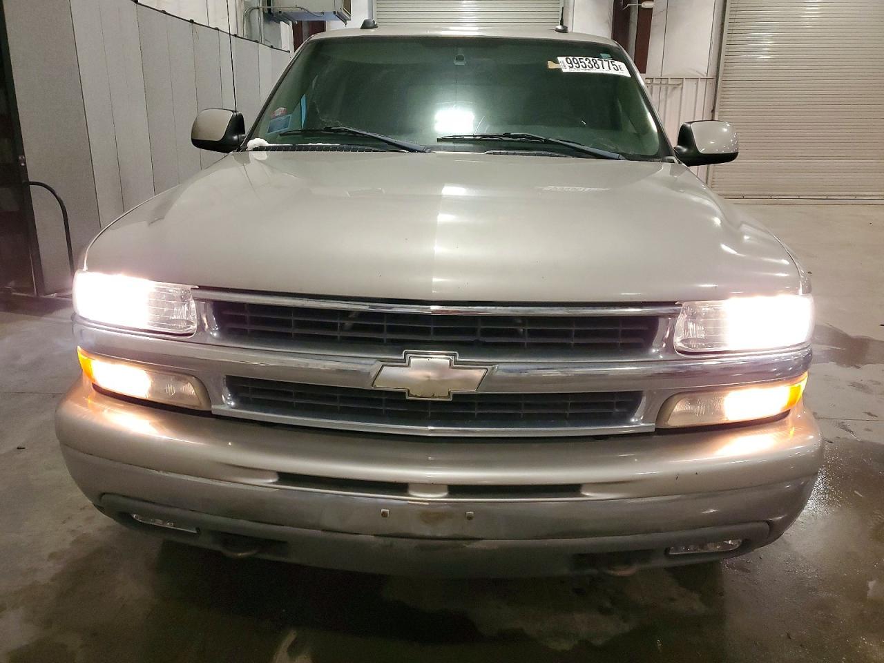 2004 CHEVROLET Tahoe