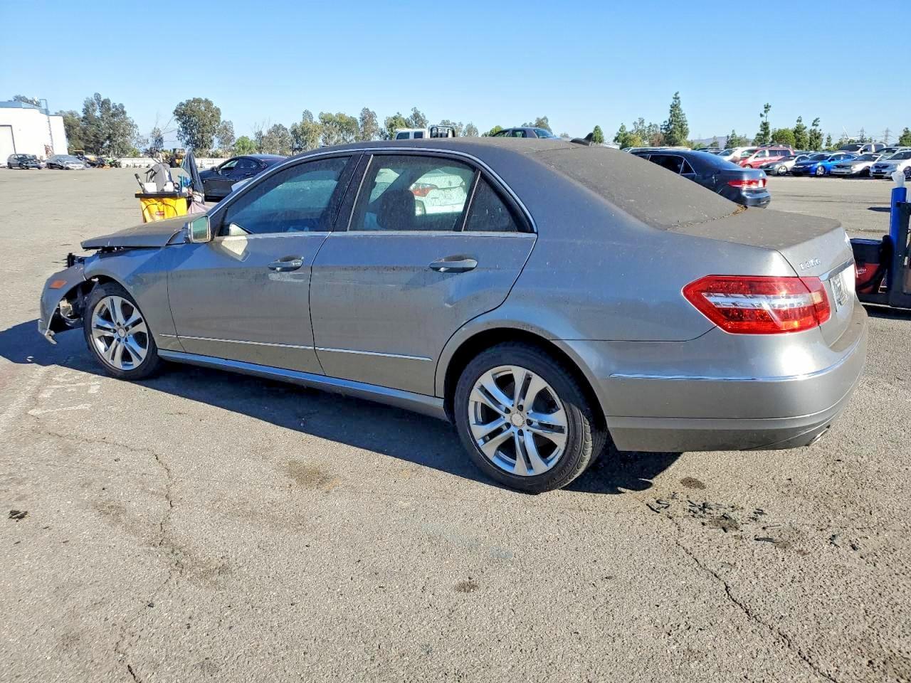 2010 MERCEDES-BENZ E-Class