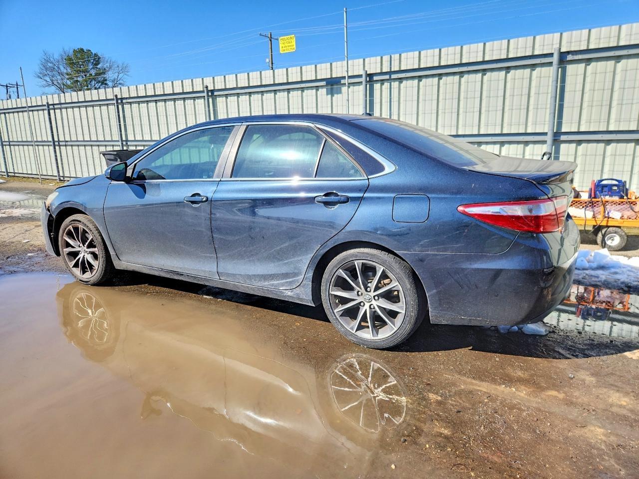 2016 TOYOTA CAMRY