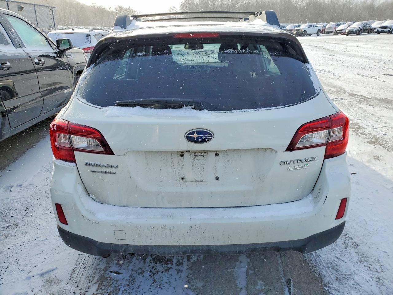 2015 SUBARU Outback