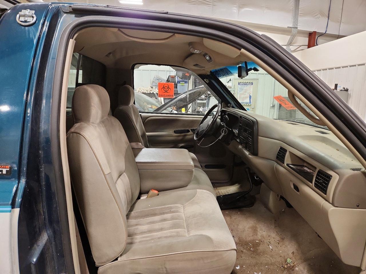 1995 DODGE RAM 1500