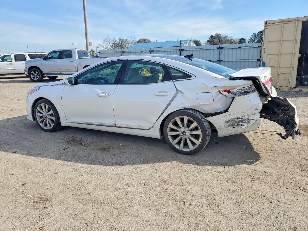 2015 HYUNDAI Azera