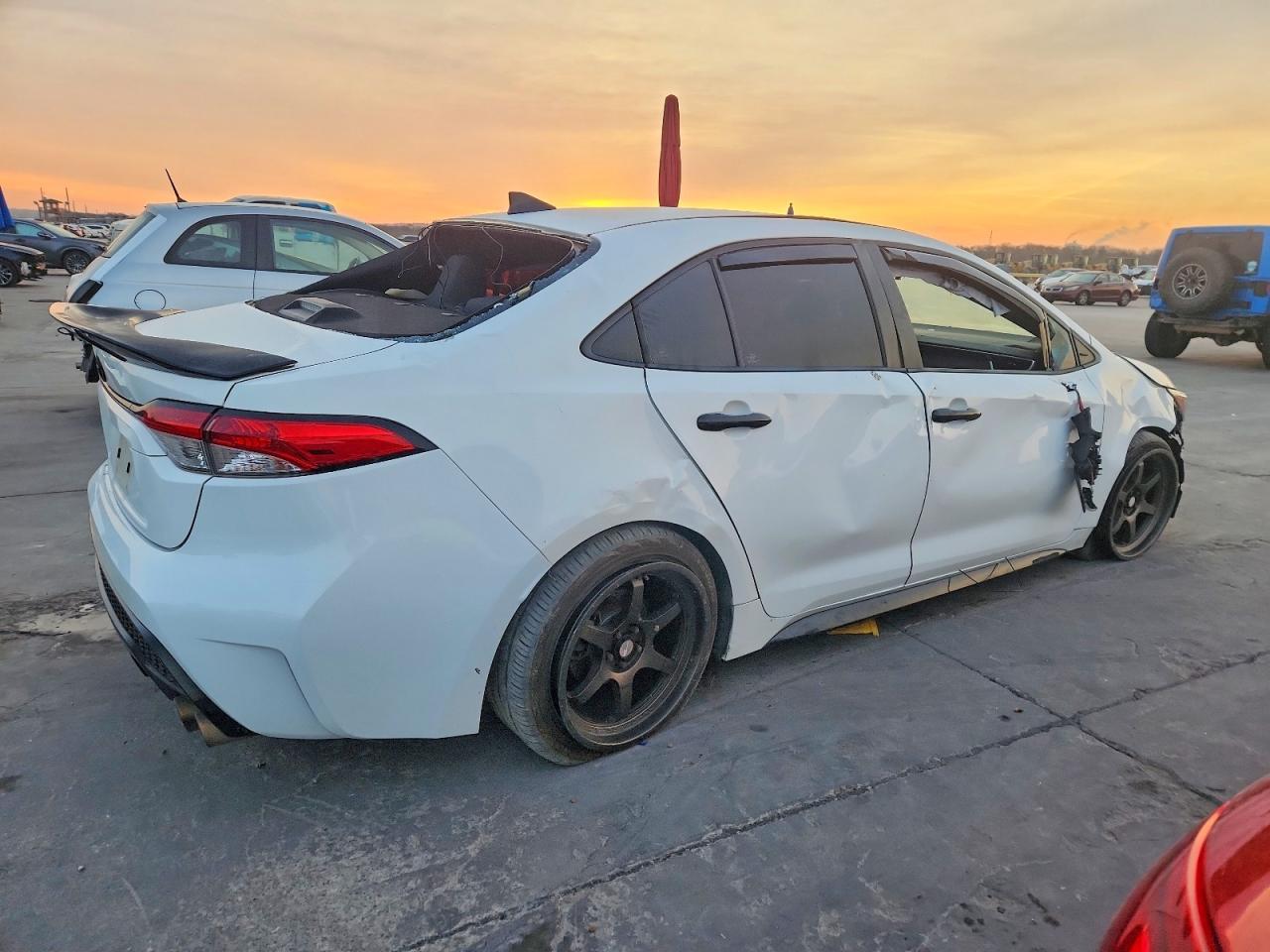 2020 TOYOTA COROLLA