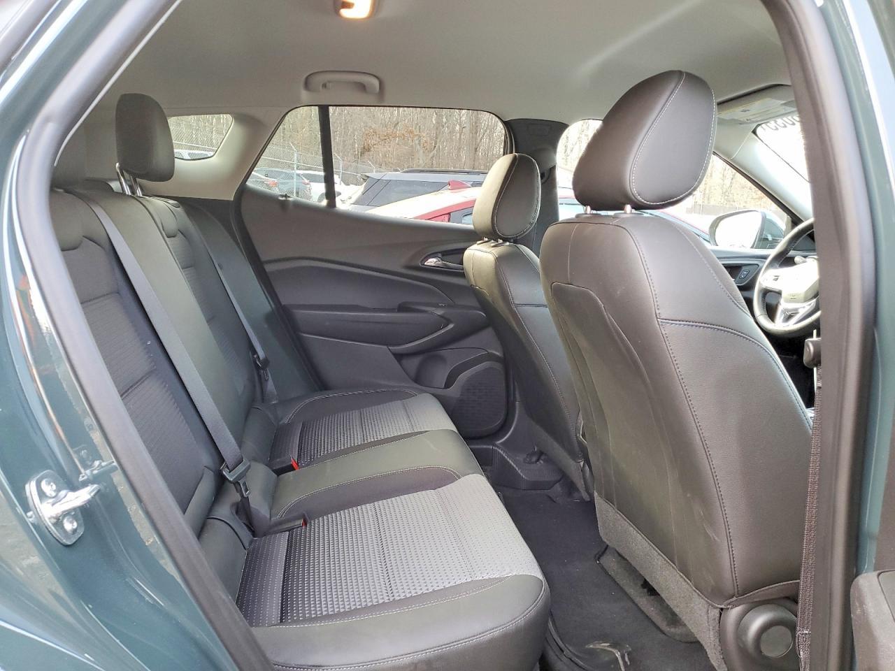 2025 CHEVROLET TRAX
