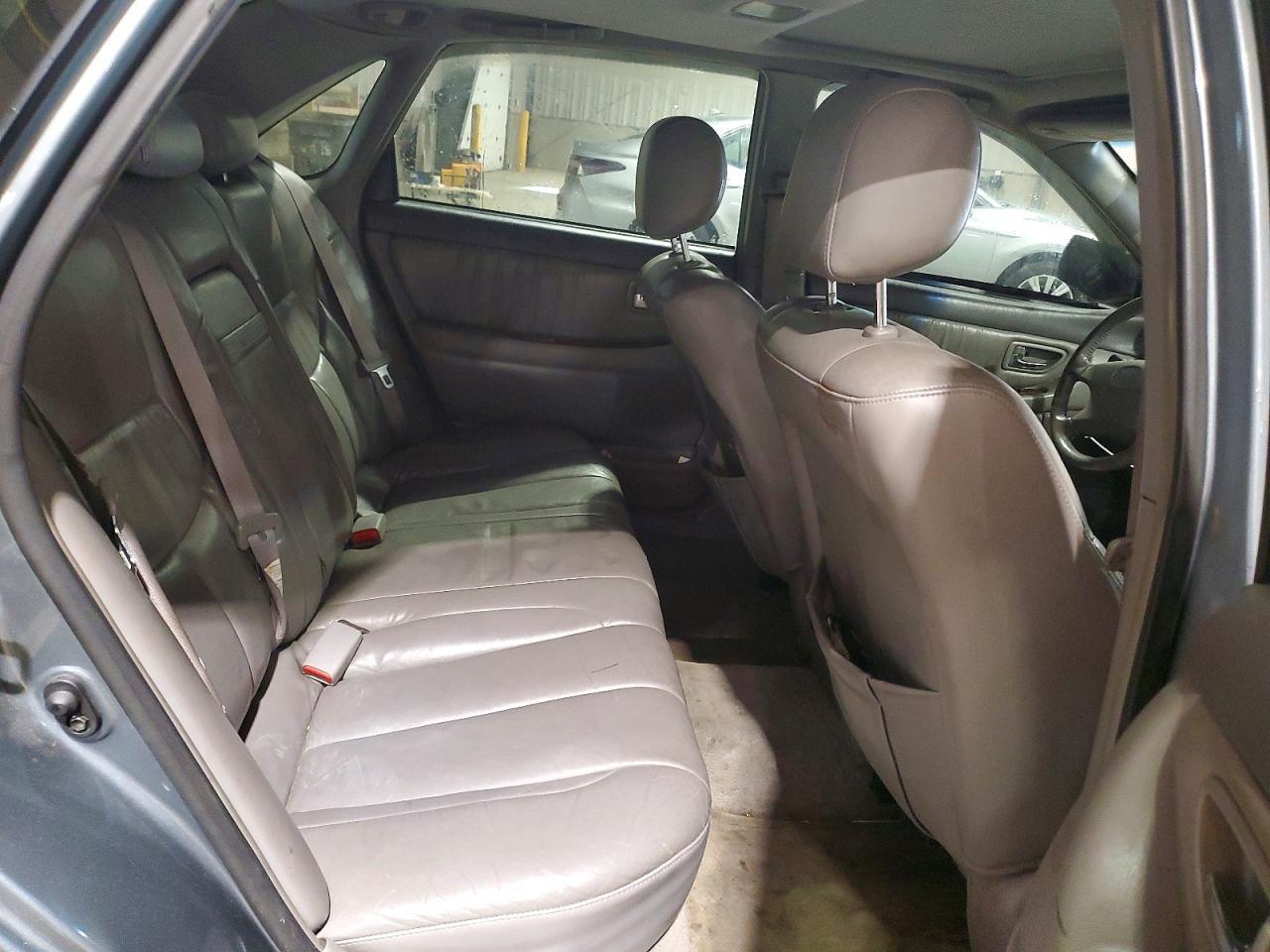 2001 TOYOTA Avalon