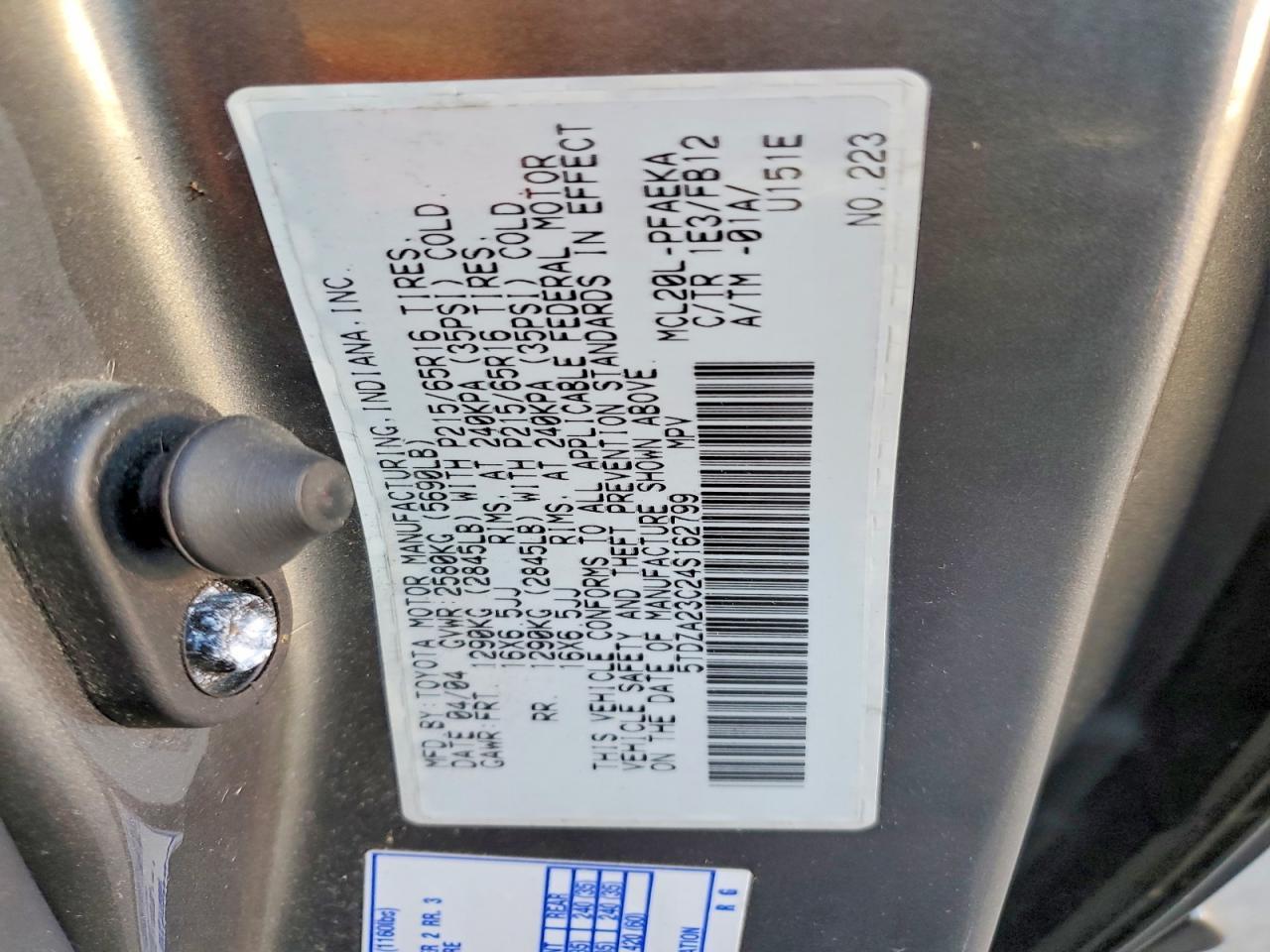 2004 TOYOTA SIENNA