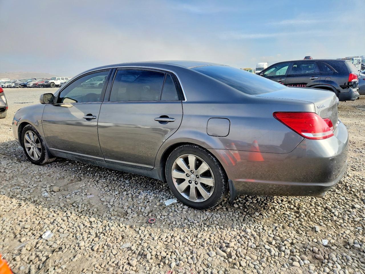 2007 TOYOTA Avalon