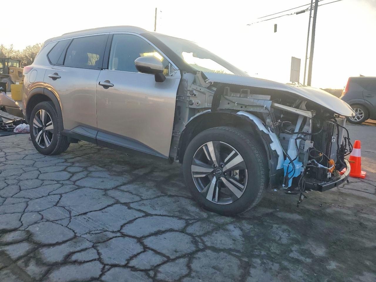 2025 NISSAN ROGUE