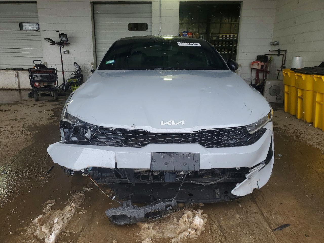 2022 KIA K5