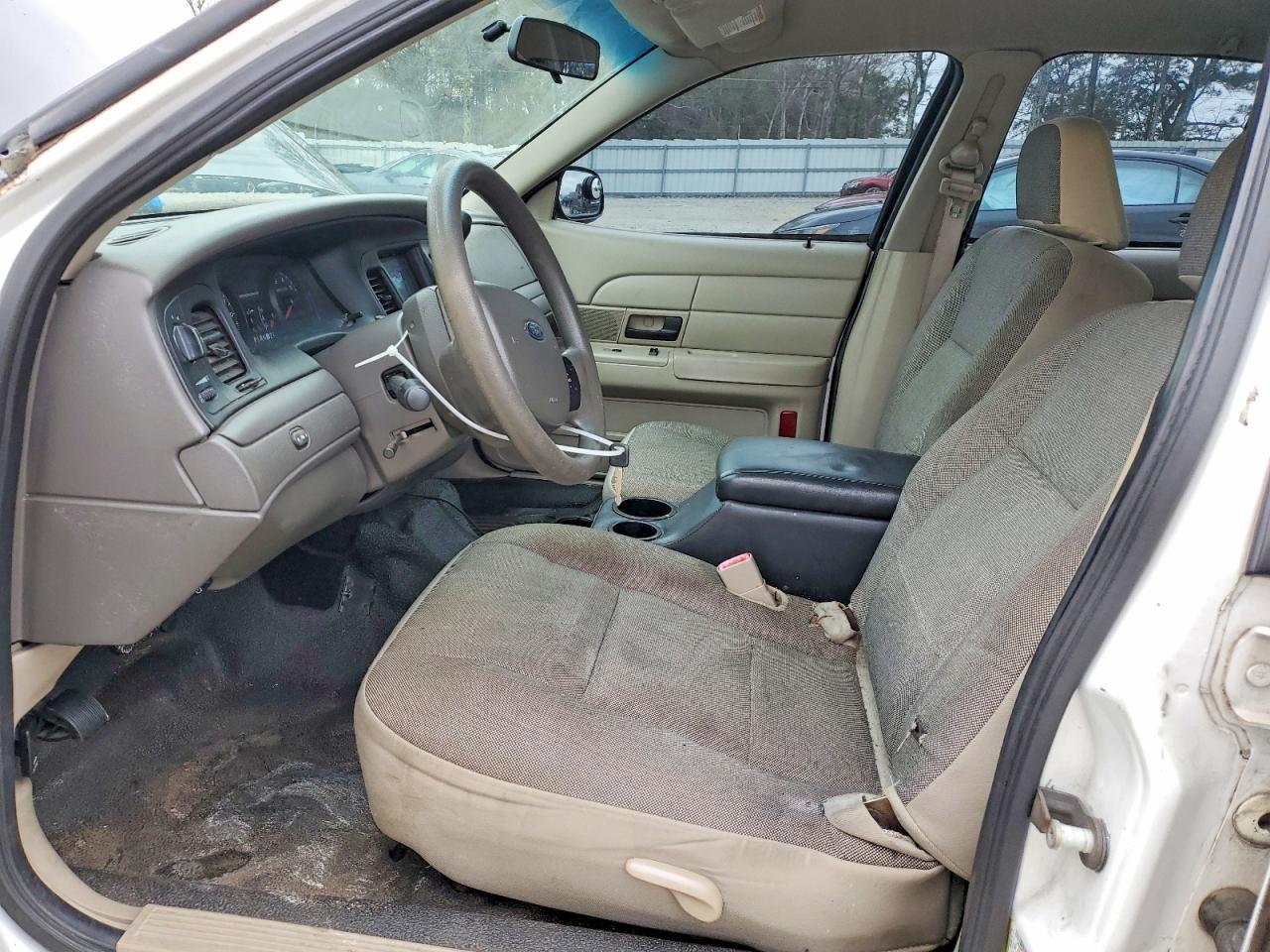 2009 FORD Crown Victoria