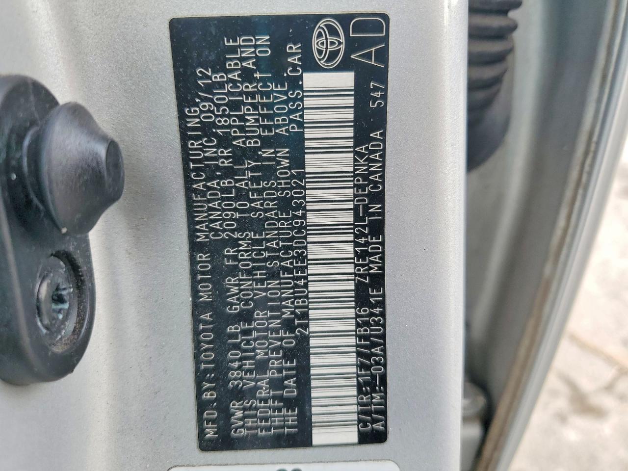 2013 TOYOTA COROLLA