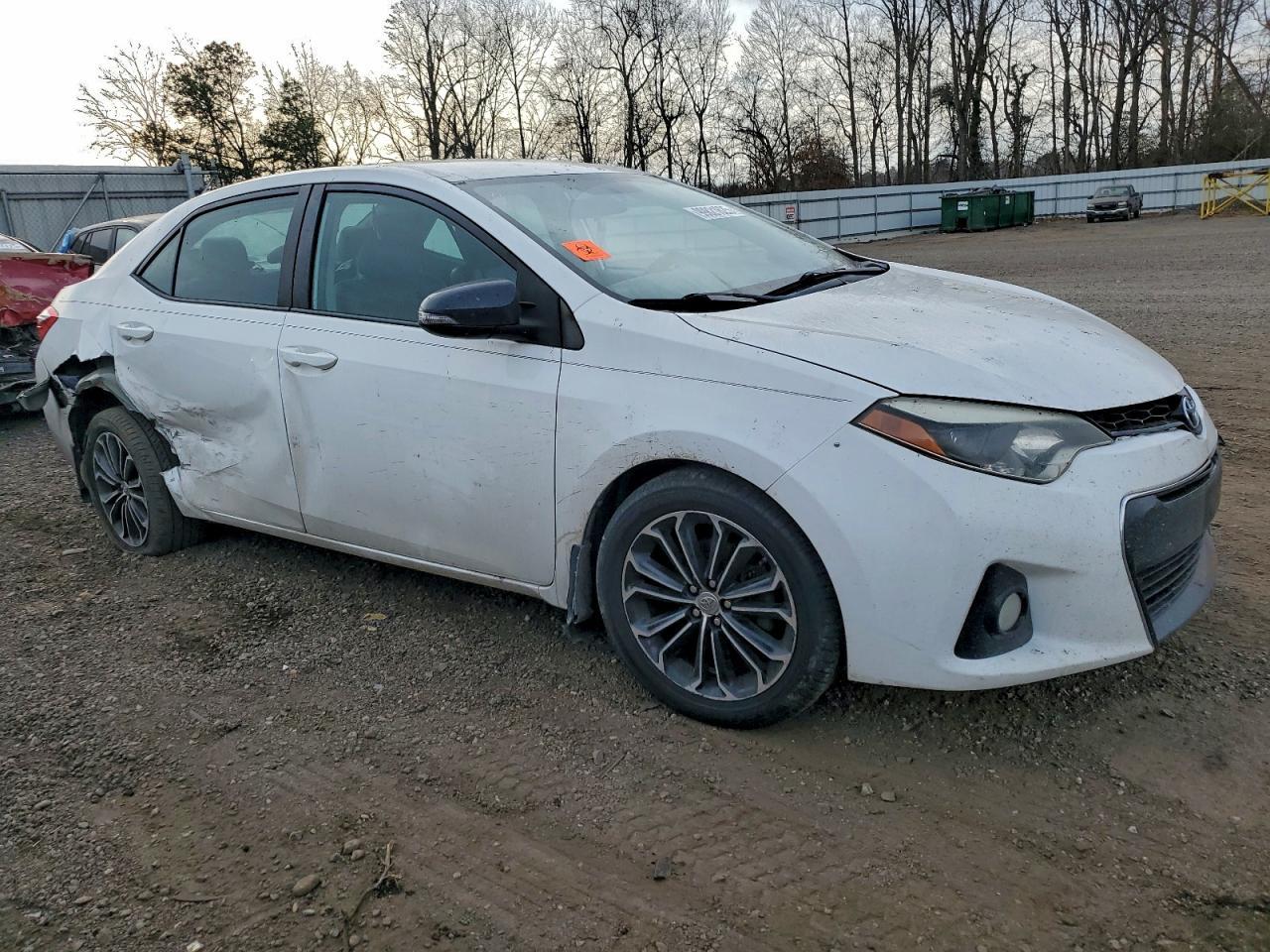 2016 TOYOTA COROLLA