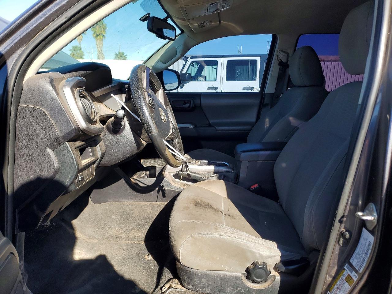 2016 TOYOTA TACOMA