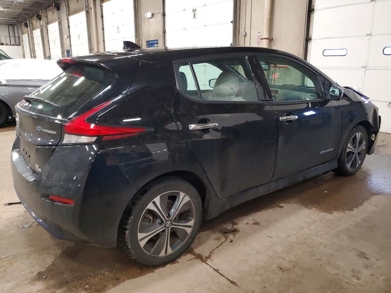 2019 NISSAN LEAF