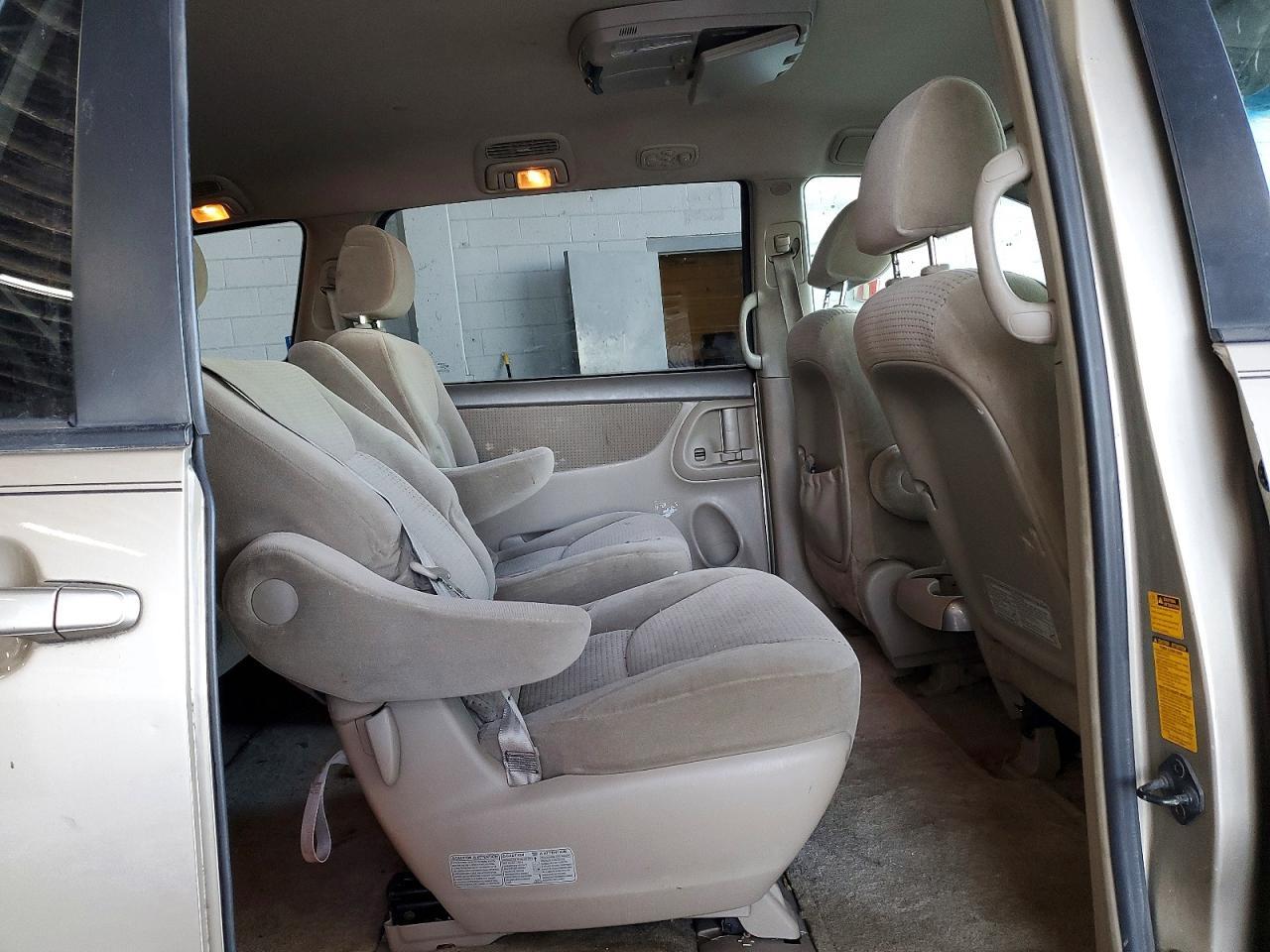 2006 TOYOTA SIENNA