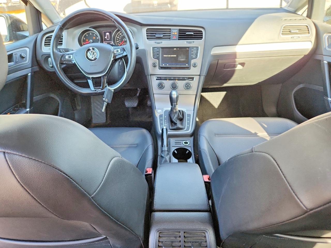 2017 VOLKSWAGEN GOLF