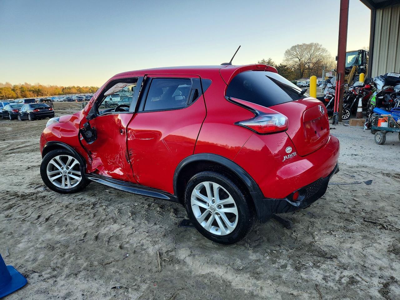 2015 NISSAN Juke