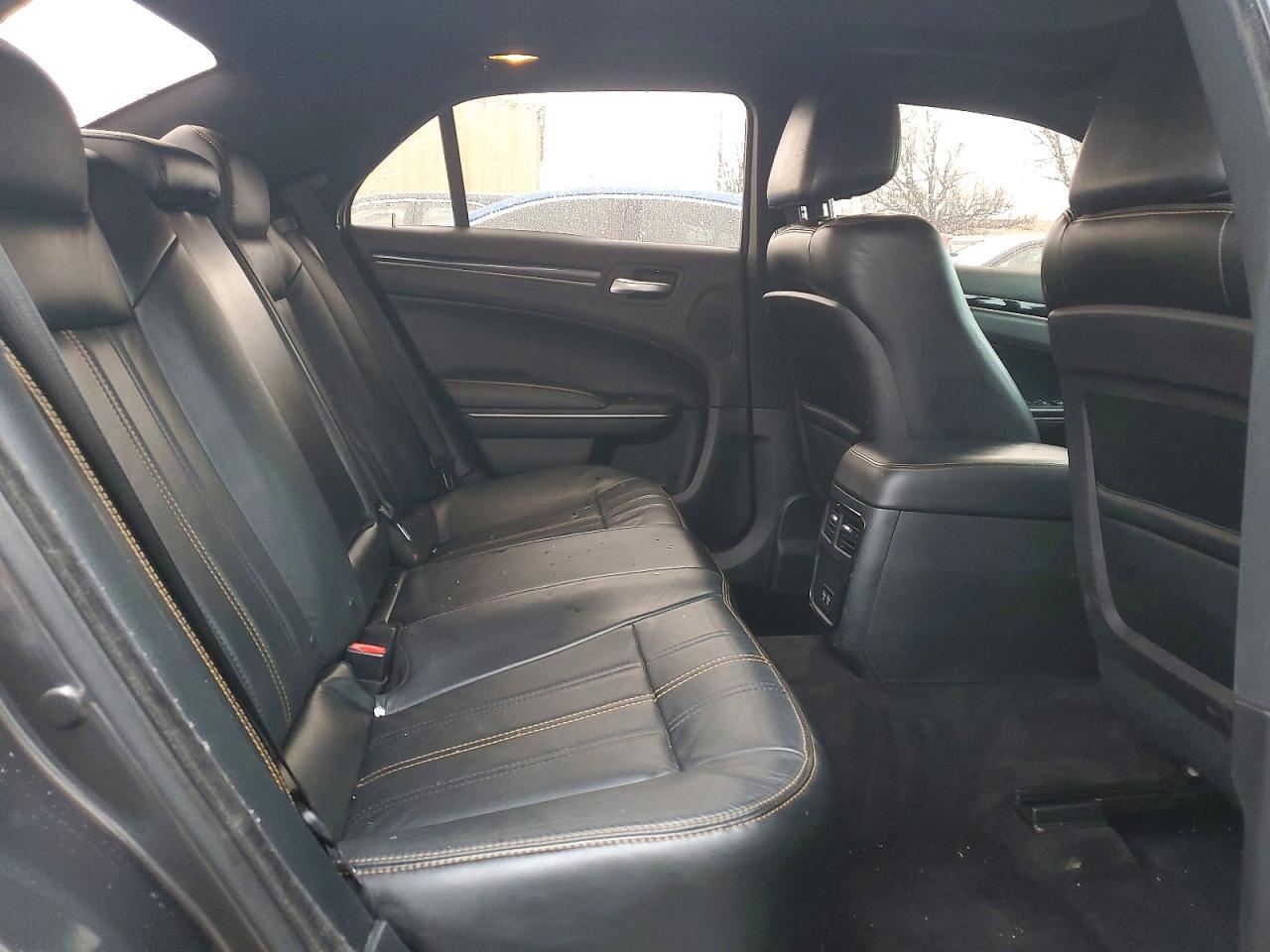 2016 CHRYSLER 300