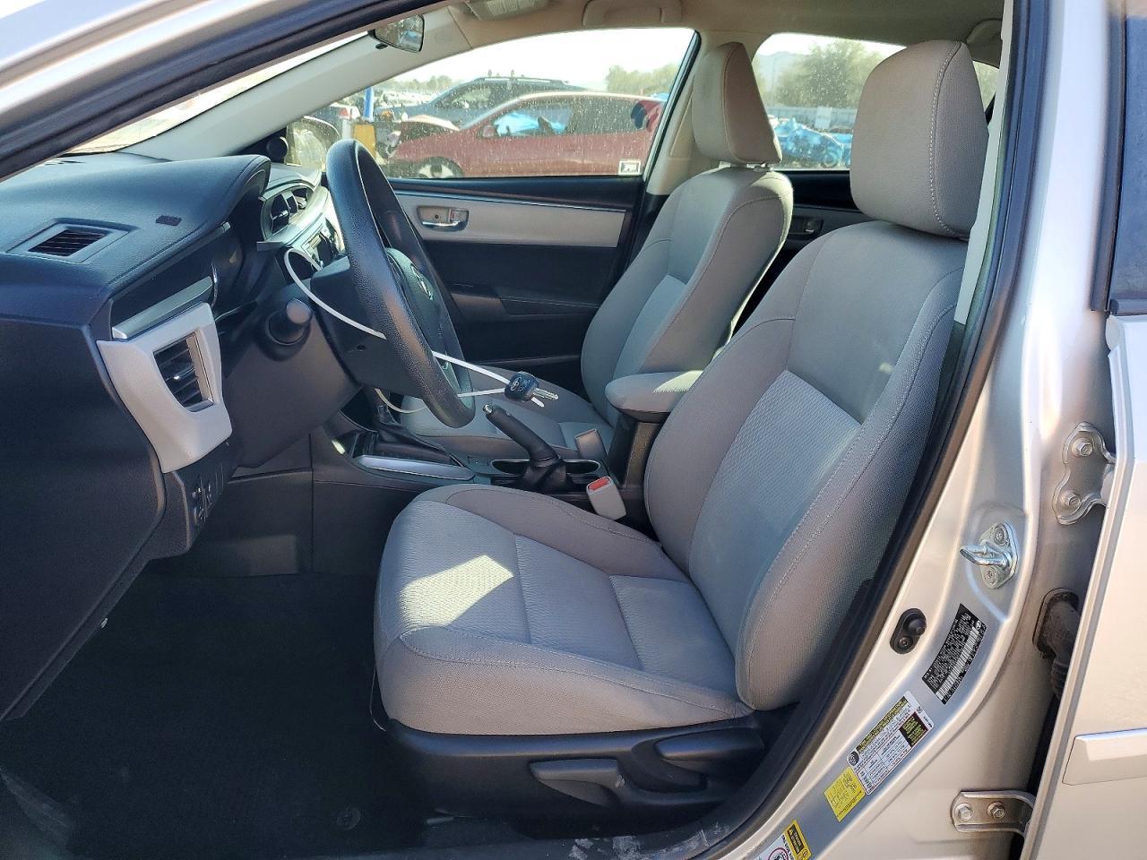 2015 TOYOTA COROLLA