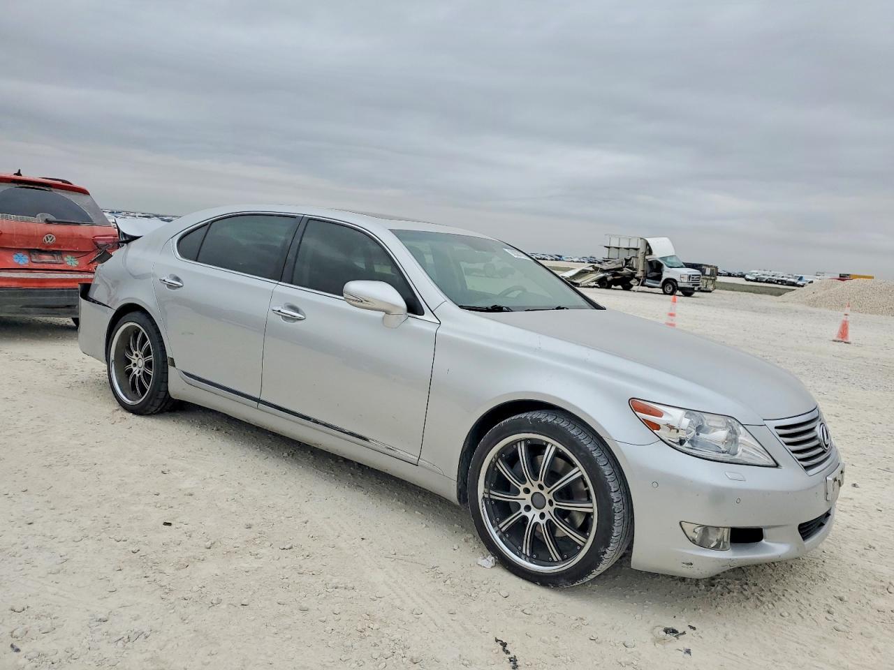 2012 LEXUS LS 460