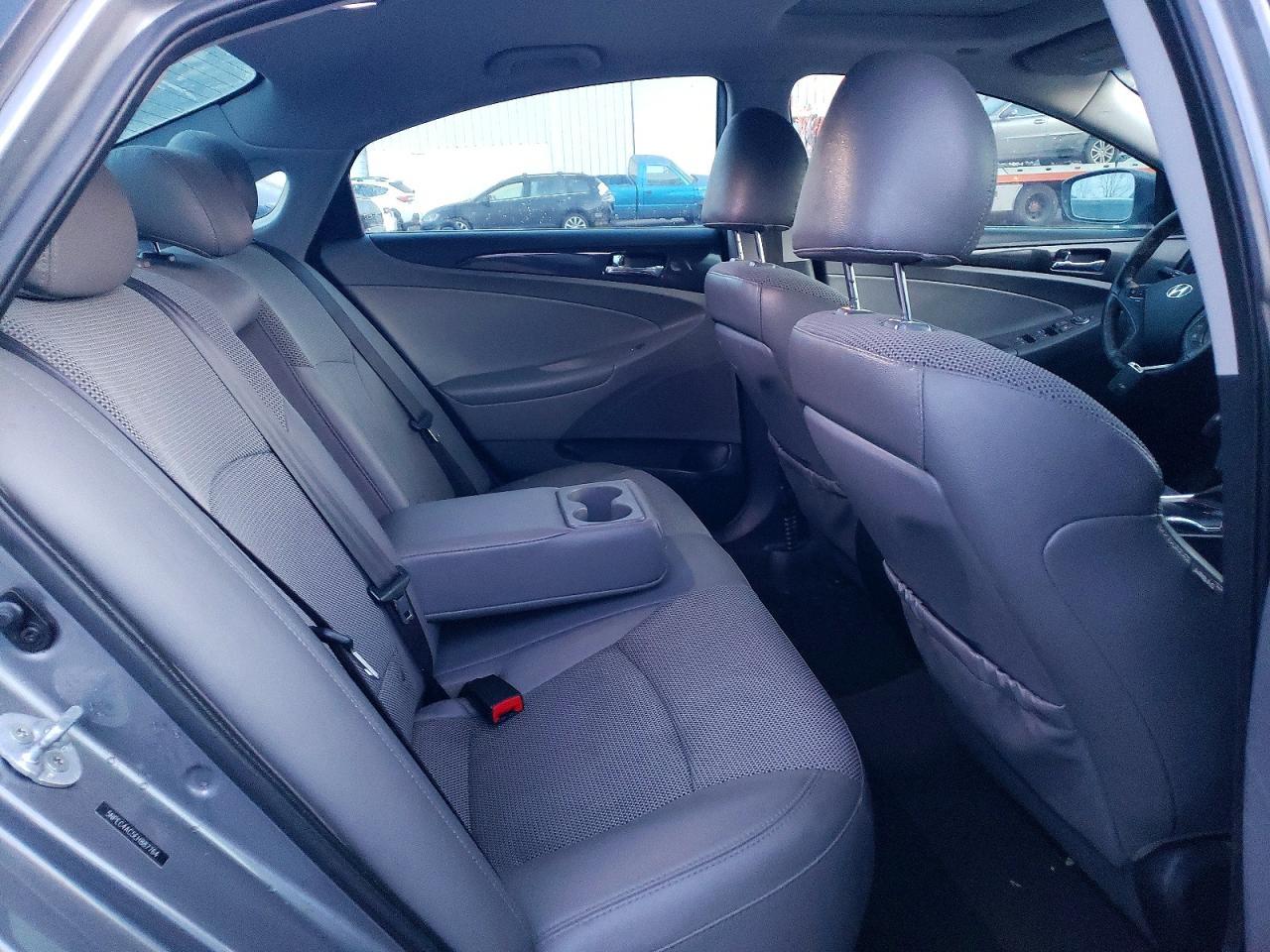 2014 HYUNDAI SONATA