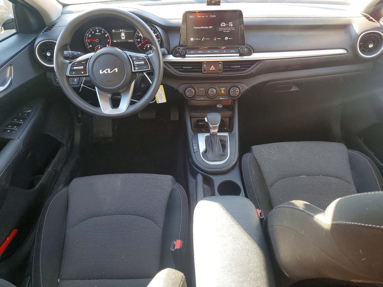 2024 KIA FORTE