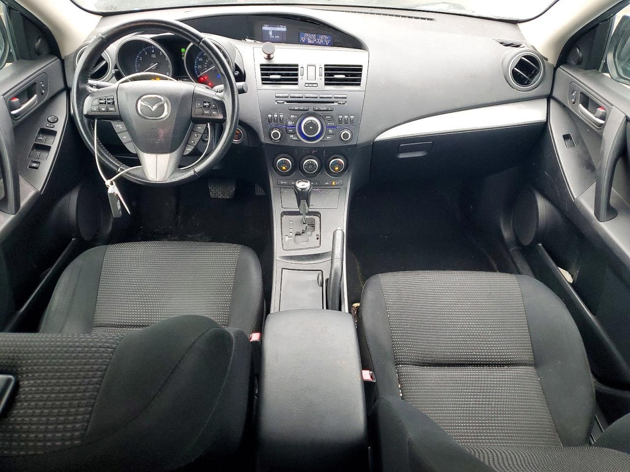 2013 MAZDA 3