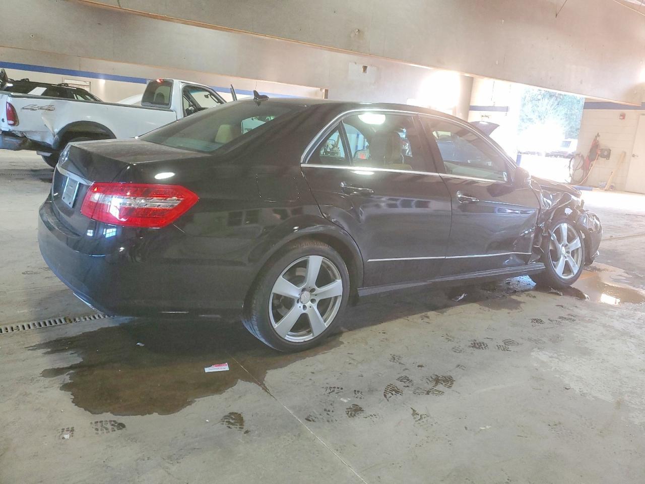 2010 MERCEDES-BENZ E-Class