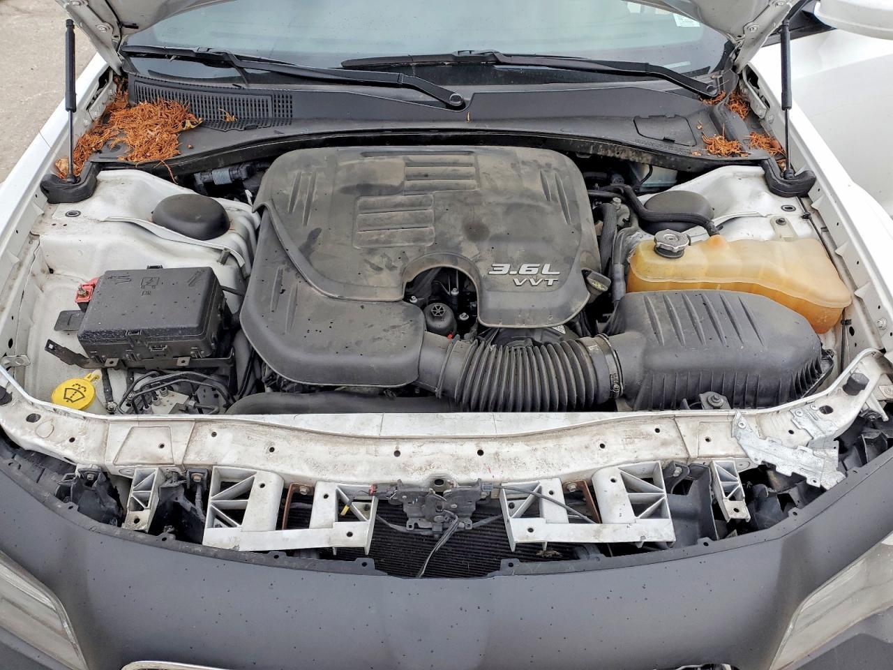 2019 CHRYSLER 300