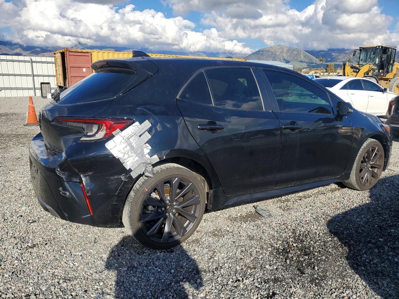 2025 TOYOTA COROLLA