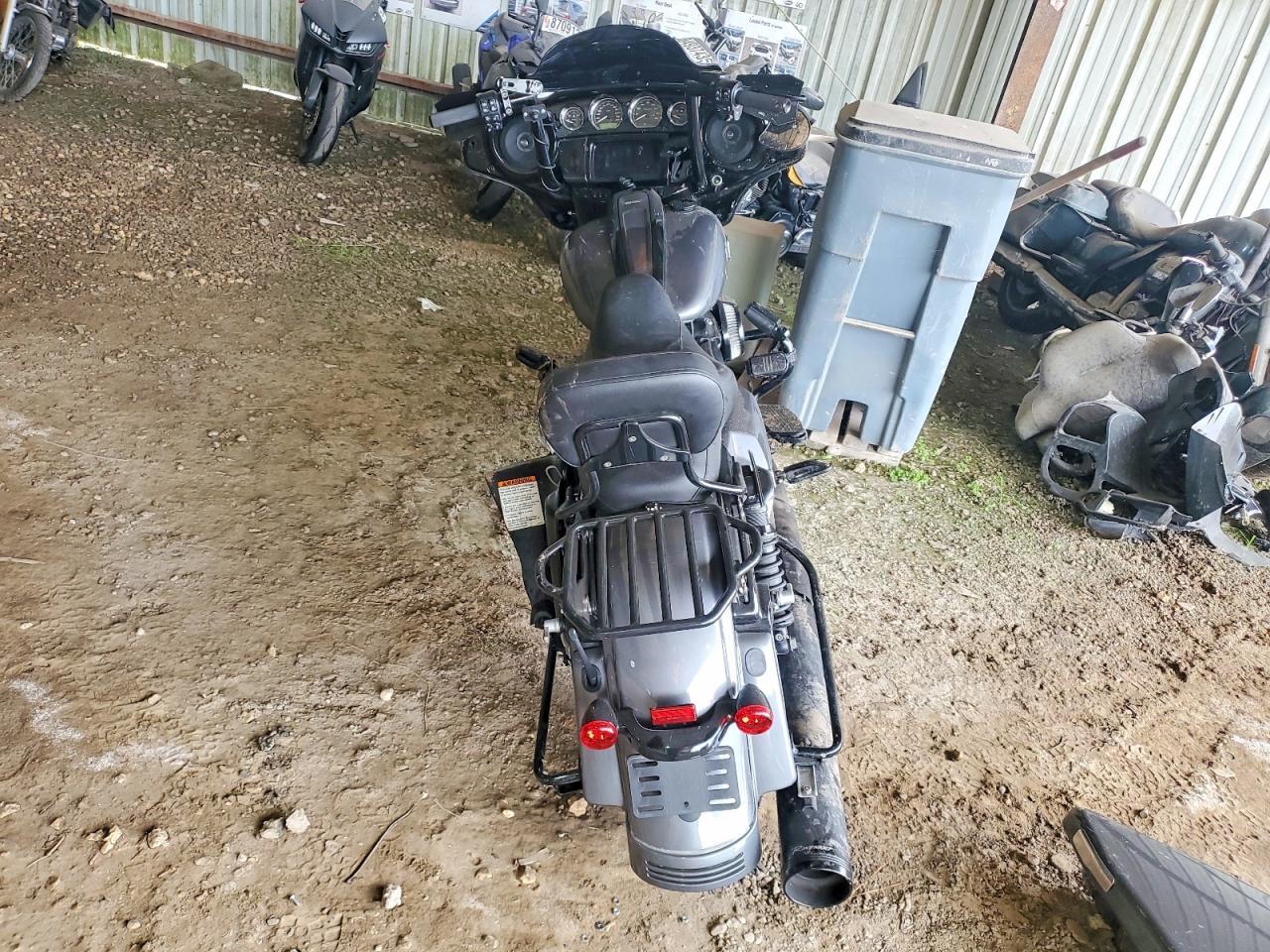 2021 HARLEY-DAVIDSON Flhxs