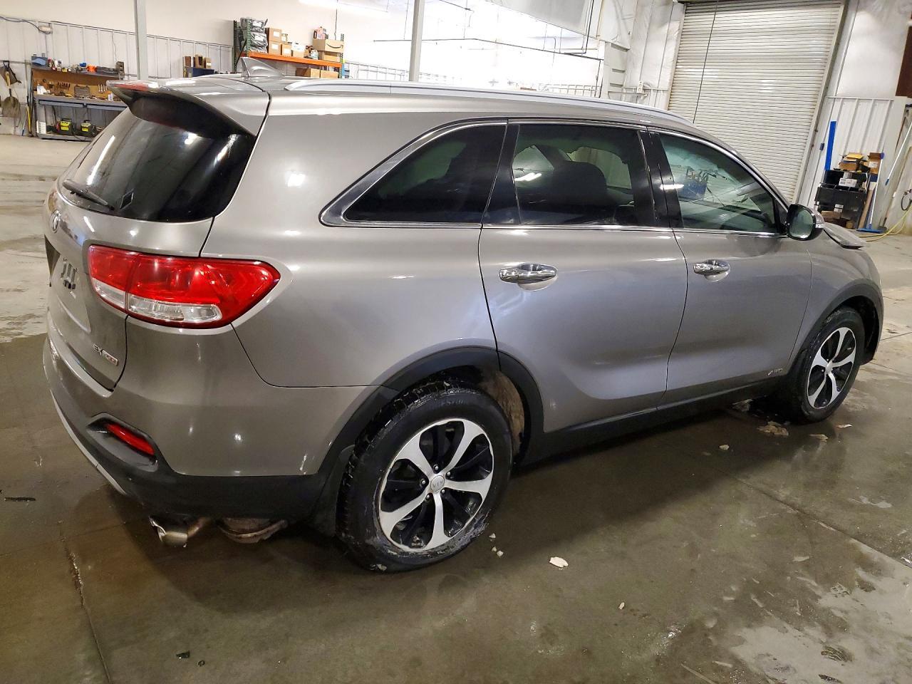 2017 KIA SORENTO
