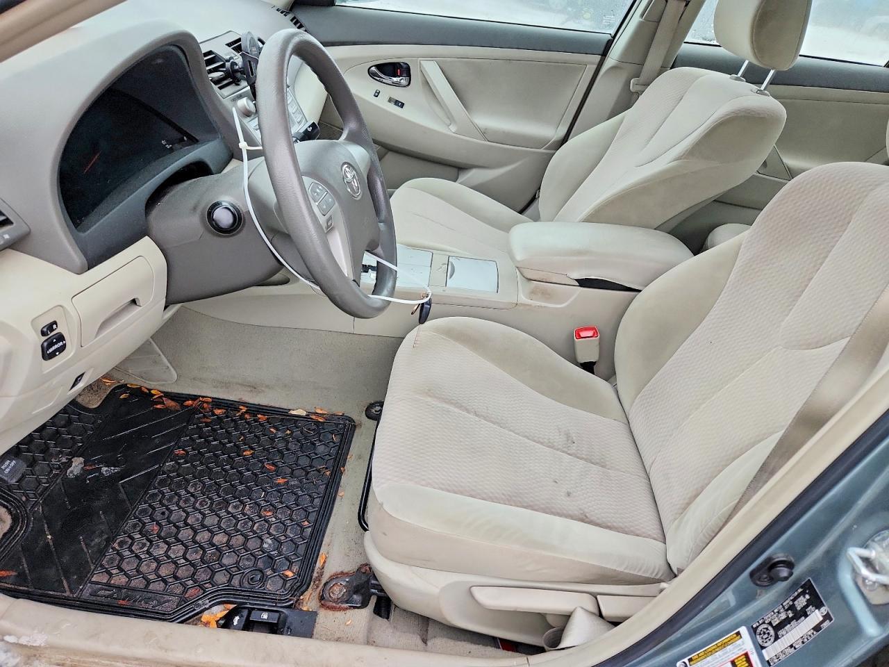 2011 TOYOTA CAMRY