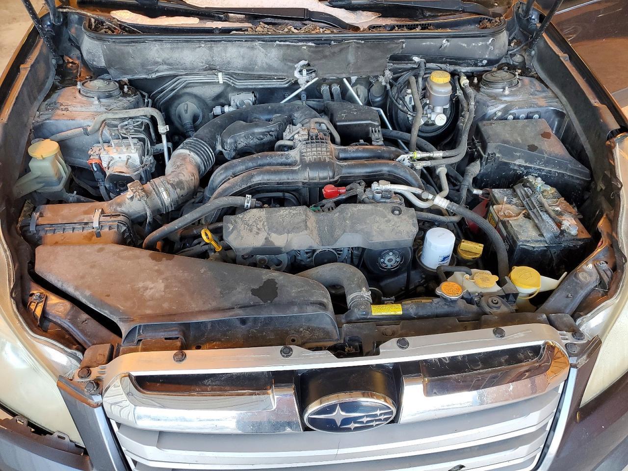 2014 SUBARU Outback