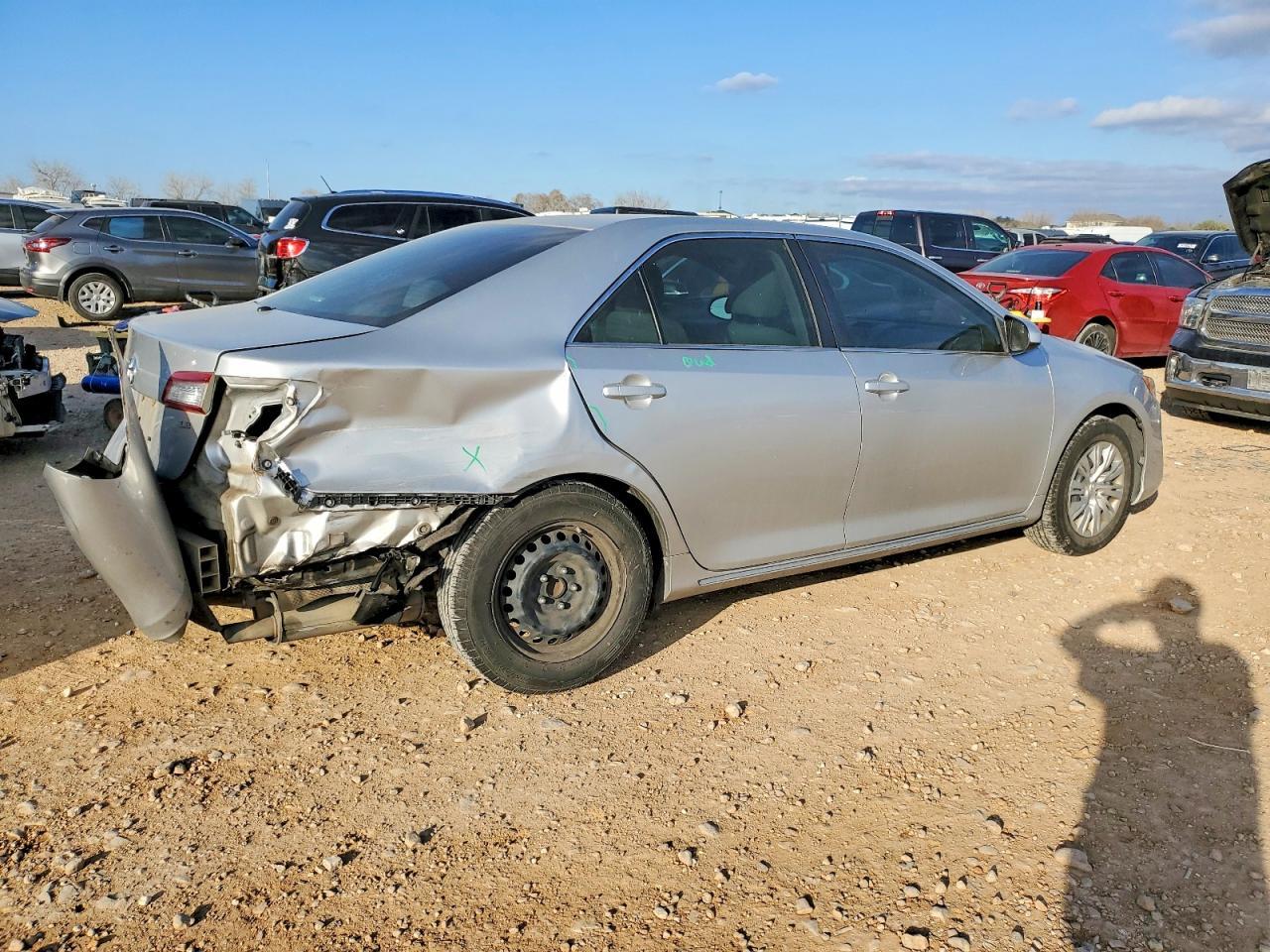 2014 TOYOTA CAMRY