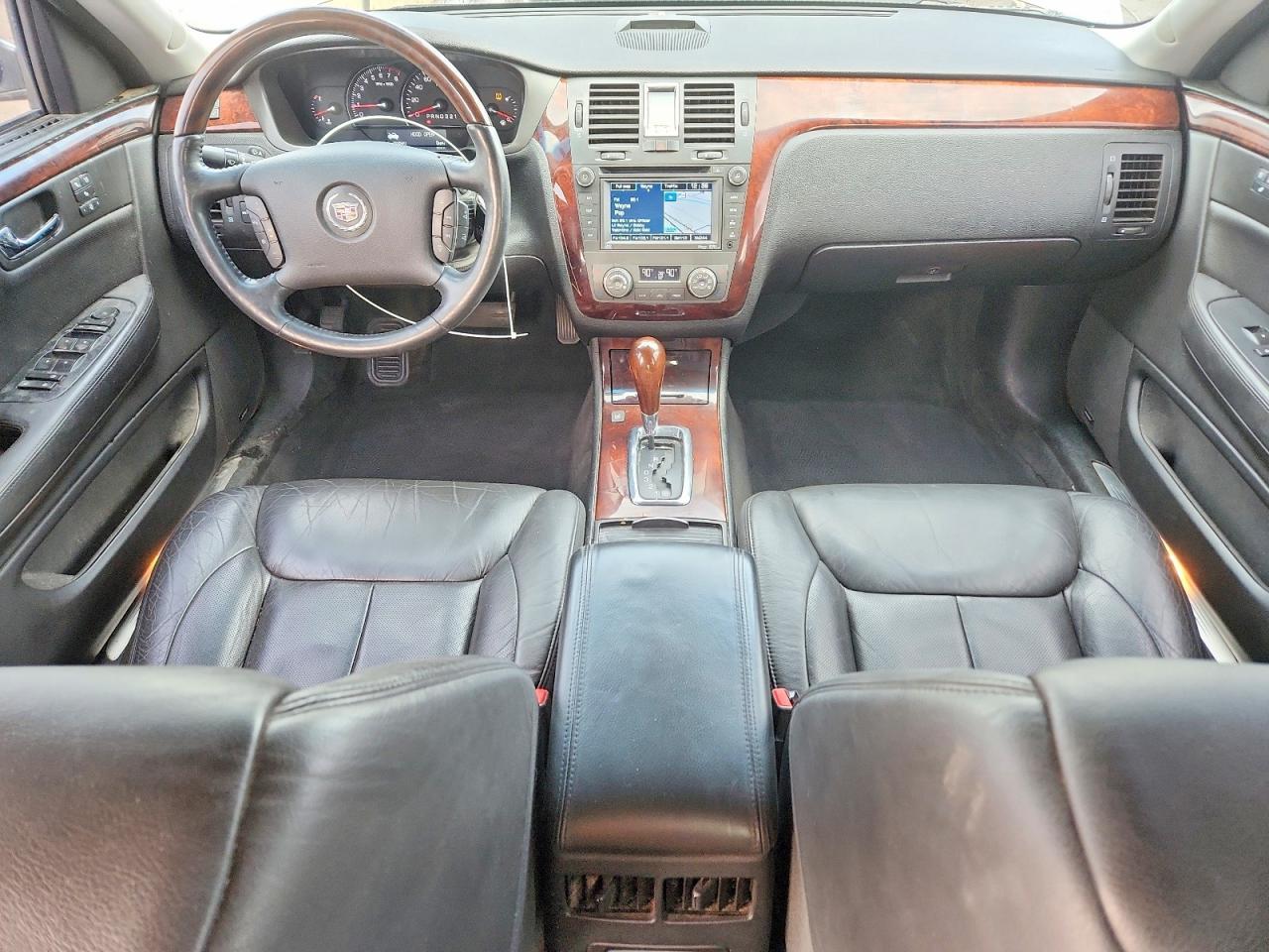 2010 CADILLAC DTS