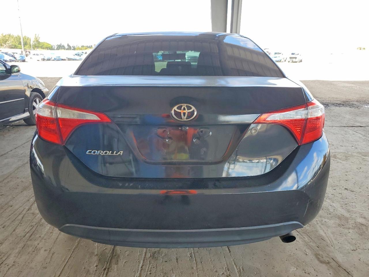 2015 TOYOTA COROLLA
