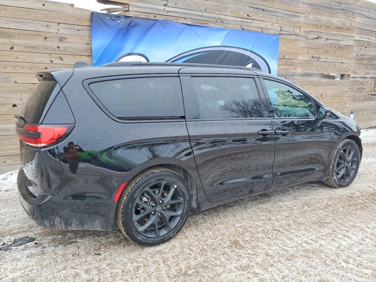 2025 CHRYSLER Pacifica