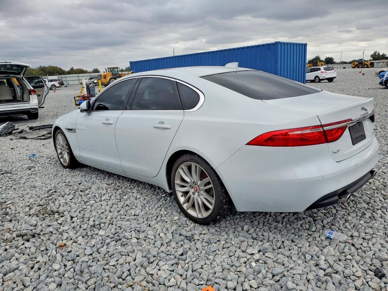 2017 JAGUAR XF