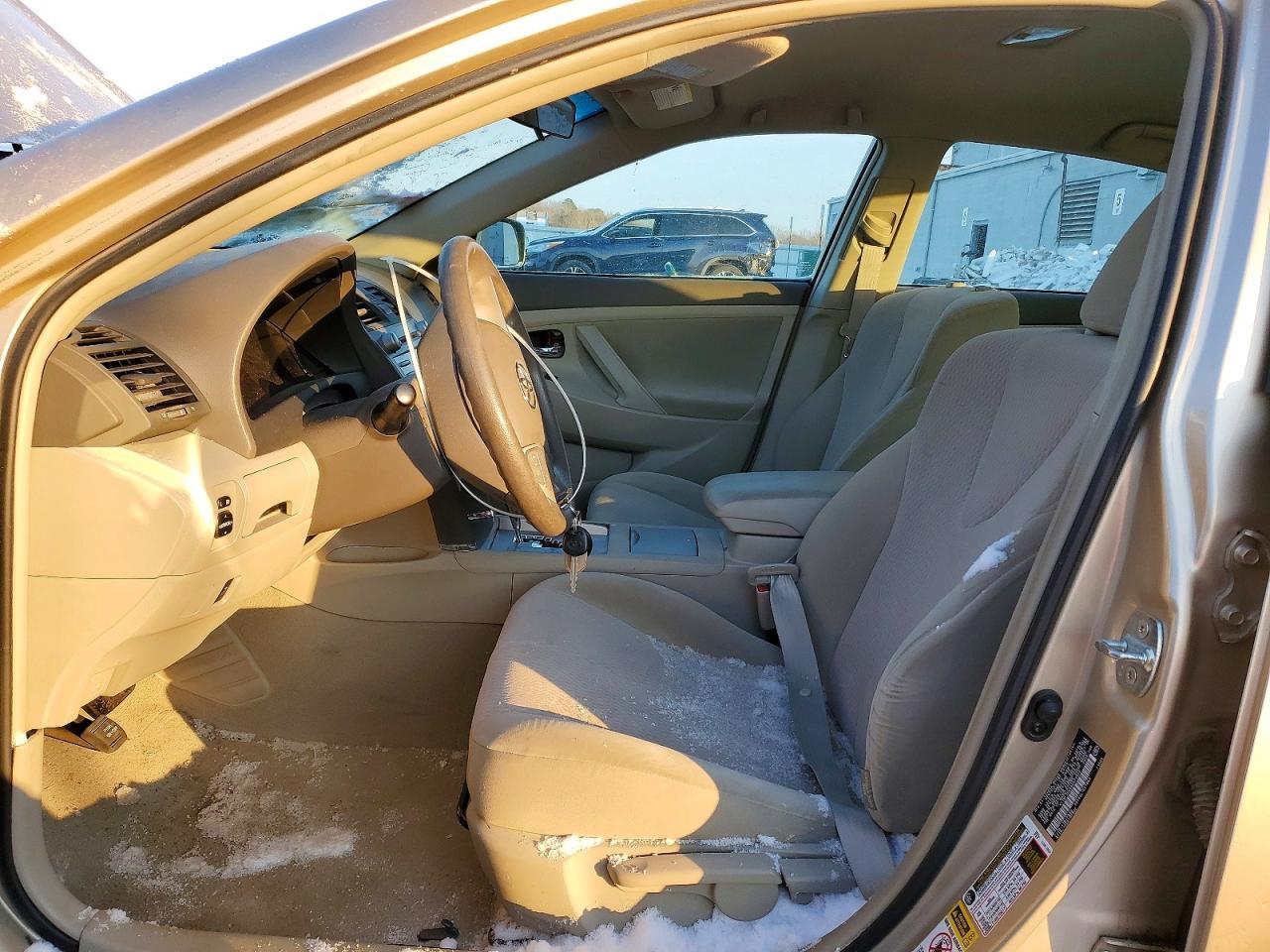 2010 TOYOTA CAMRY