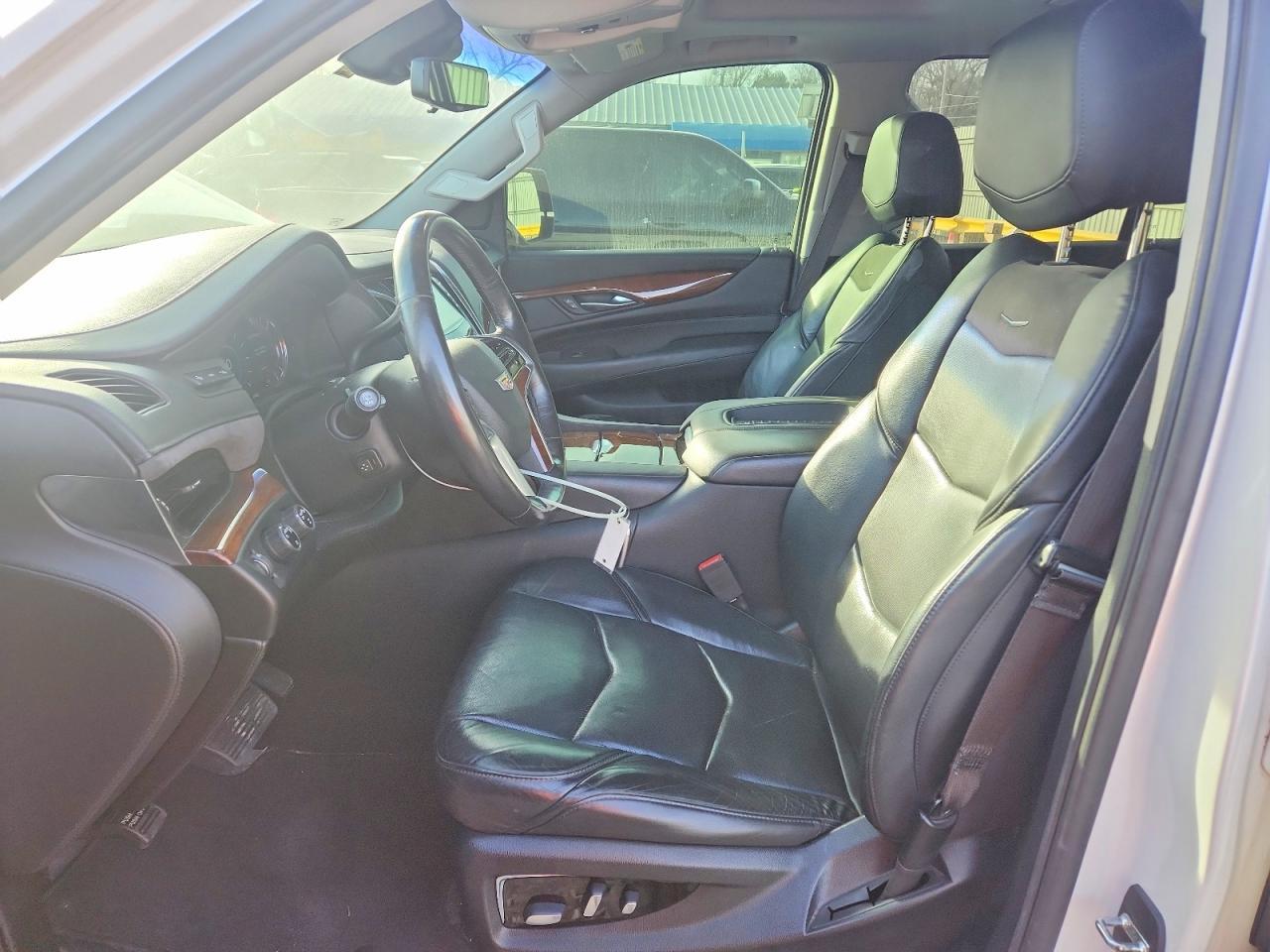 2019 CADILLAC Escalade ESV