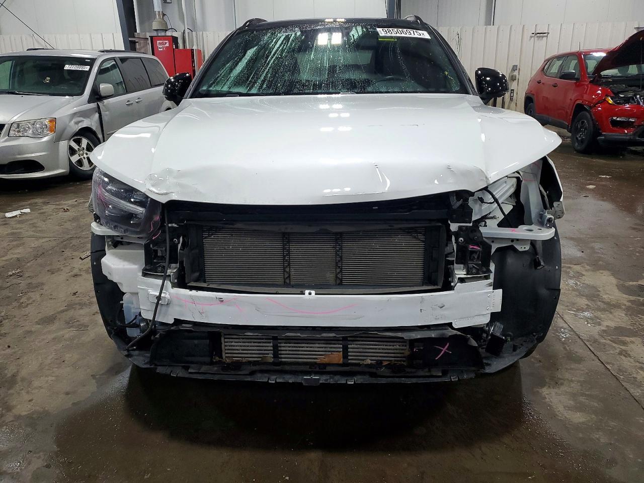 2019 VOLVO XC40
