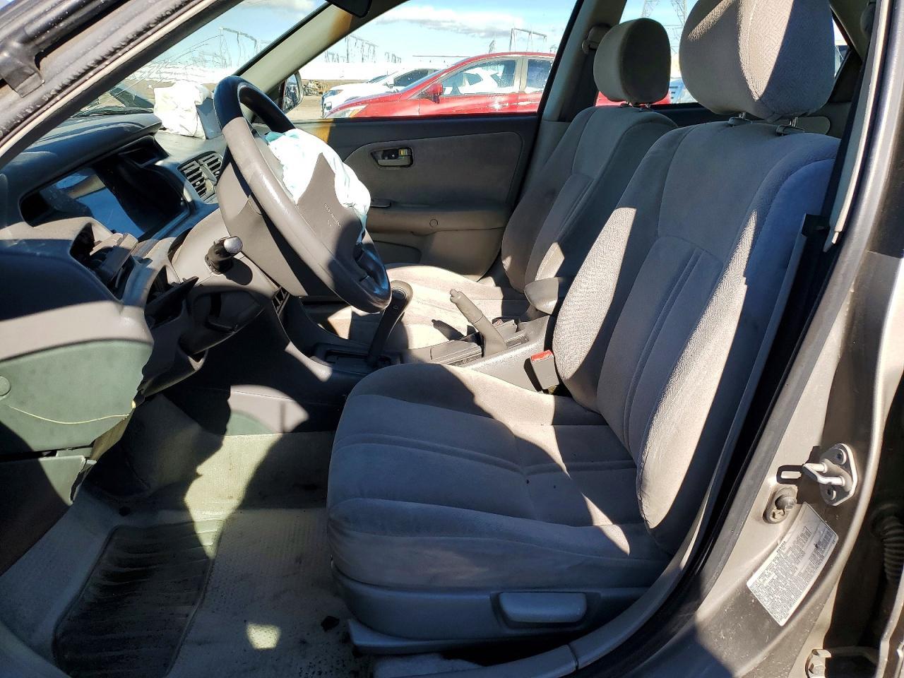 2000 TOYOTA CAMRY